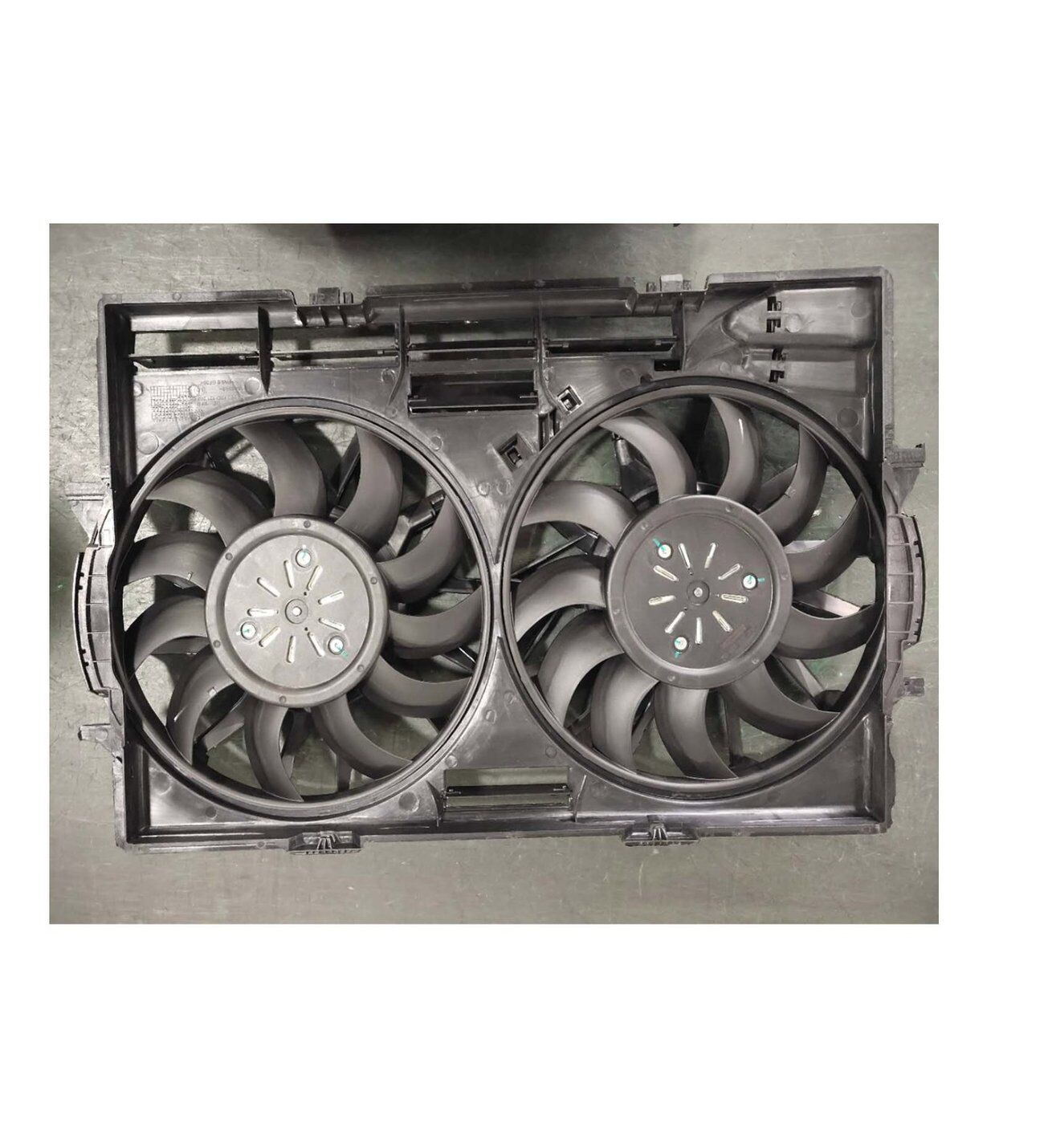 Audi A5 A6 A8 S8 3.0L 4.0L 6.3L 13 Sonrası Fan Motoru Davlumbazlı 400Mm 4 Fiş 600W