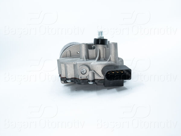 Audi A4 B5 (8D2) 1994-2000 A6 C5 (4B2) 1997-2005 Allroad C5 (4BH) 2000-2005 Ön Silecek Motoru