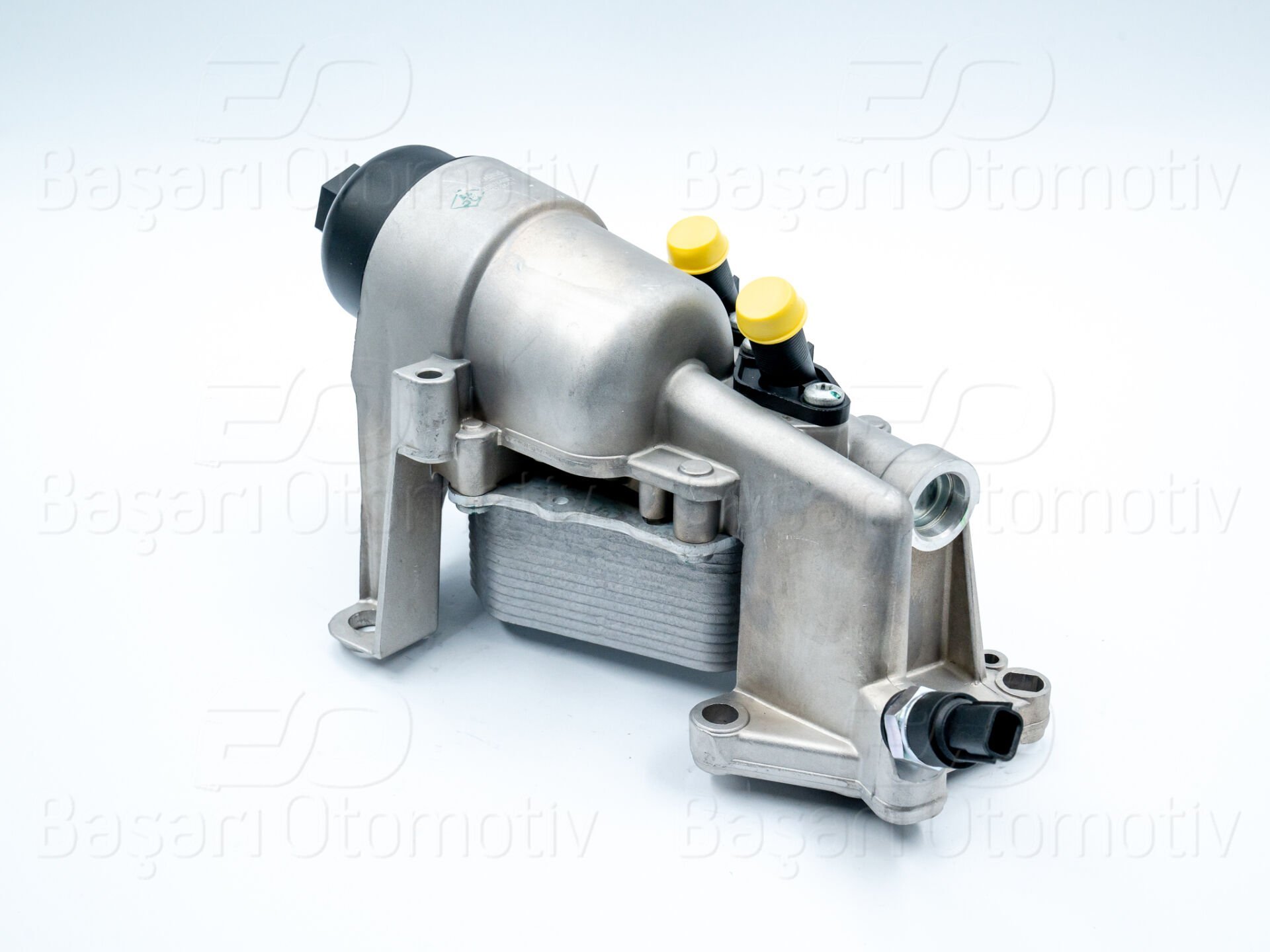 Renault Master 2 2.5 16V 1998 ve Sonrası Yağ Filtre Kutuǧu Komple (Soğutucu Üzerinde)