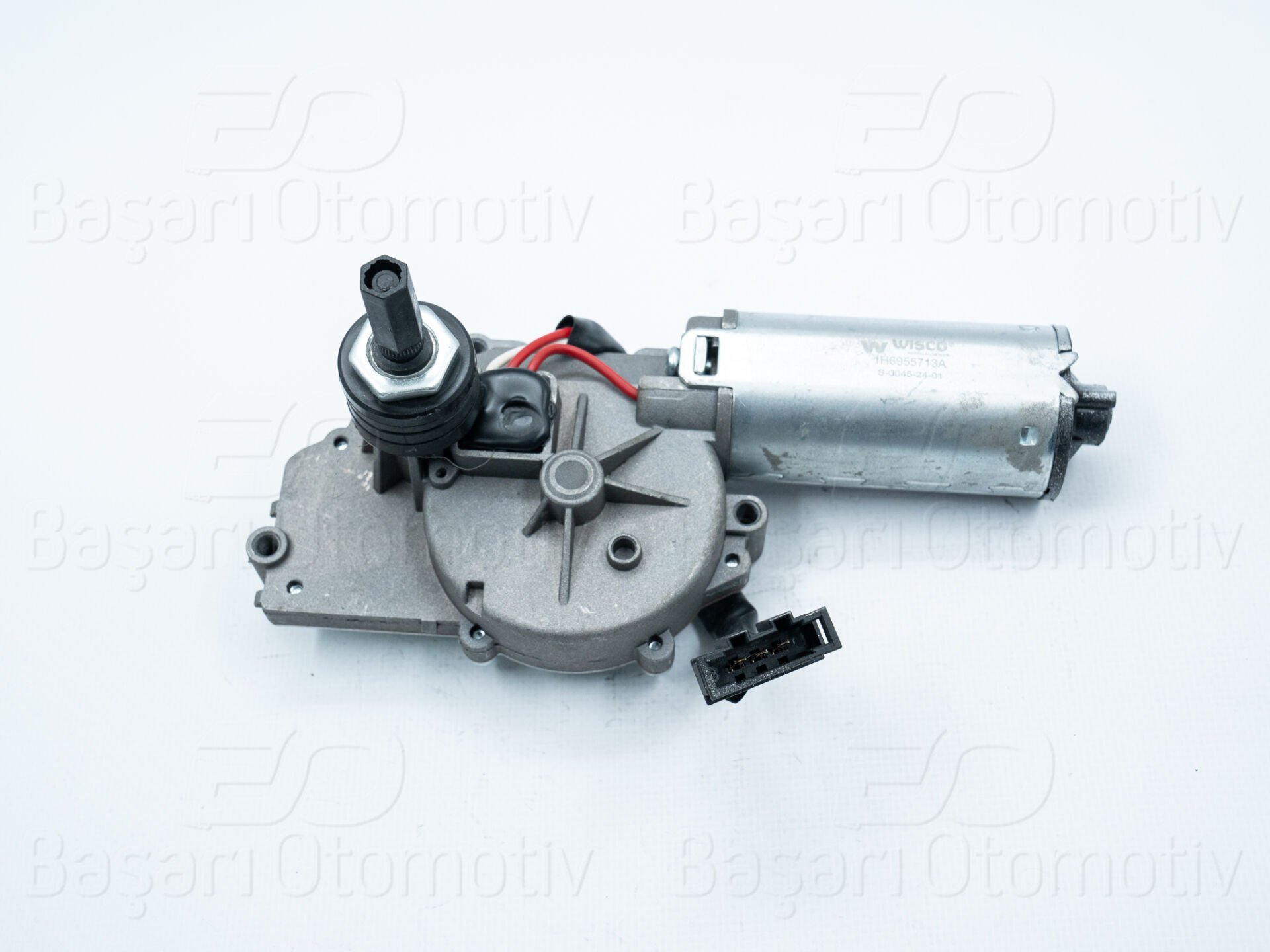 Volkswagen Golf III, Golf IV, Vento ve Jetta III 1991-2005 Uyumlu Arka Silecek Motoru