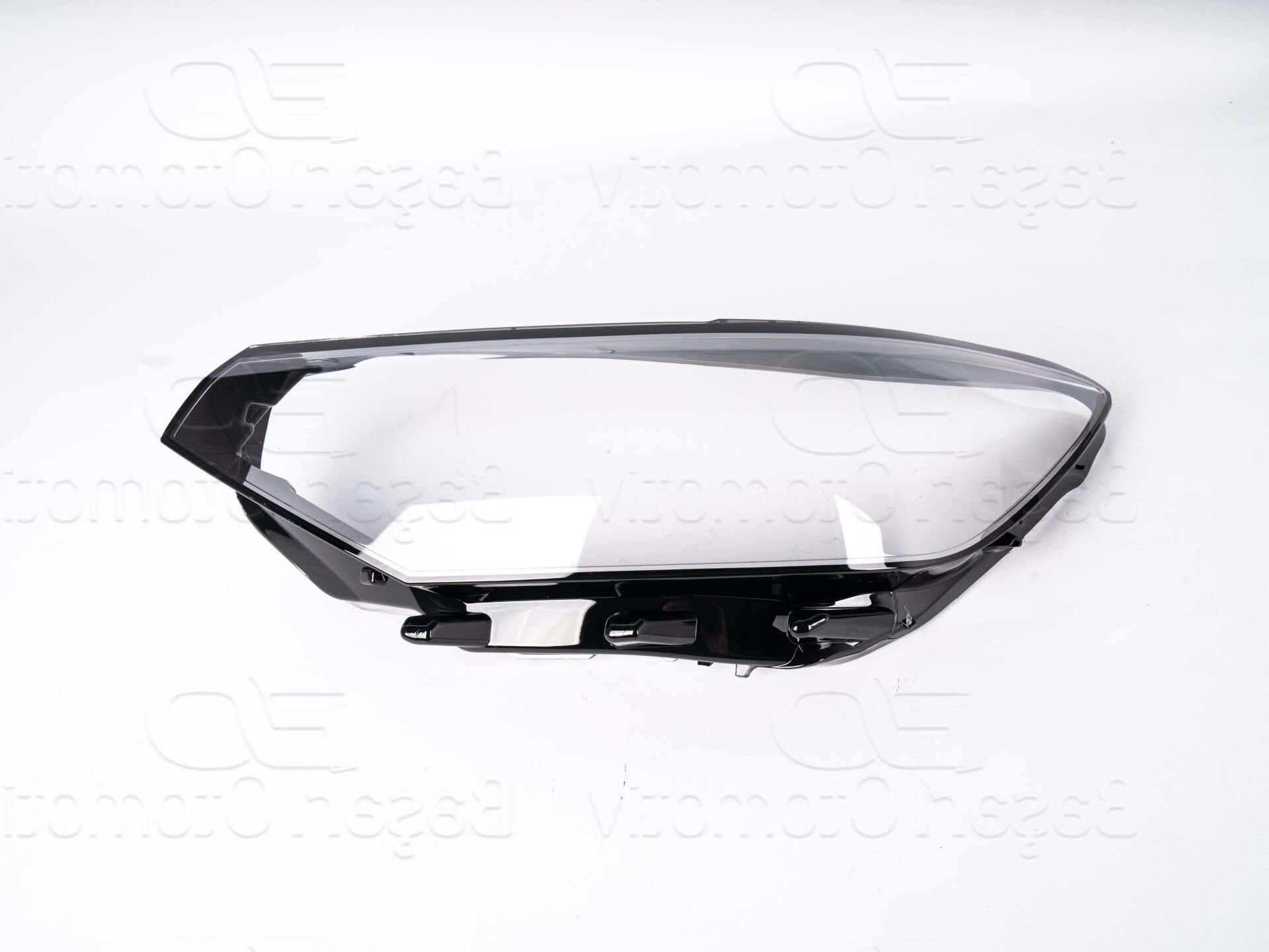 Volkswagen Passat B8.5 Business Impression 2020 Sonrası Sol Far Camı