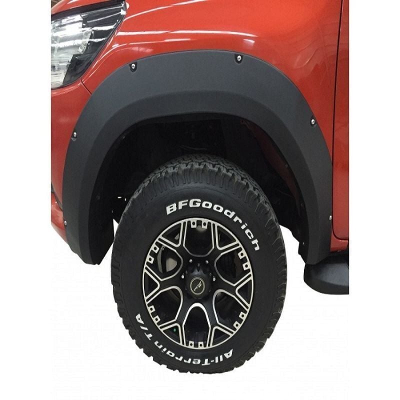 Toyota Hilux 2023 Uyumlu Yedek Parça Çıkıntılı Civatalı Dodik