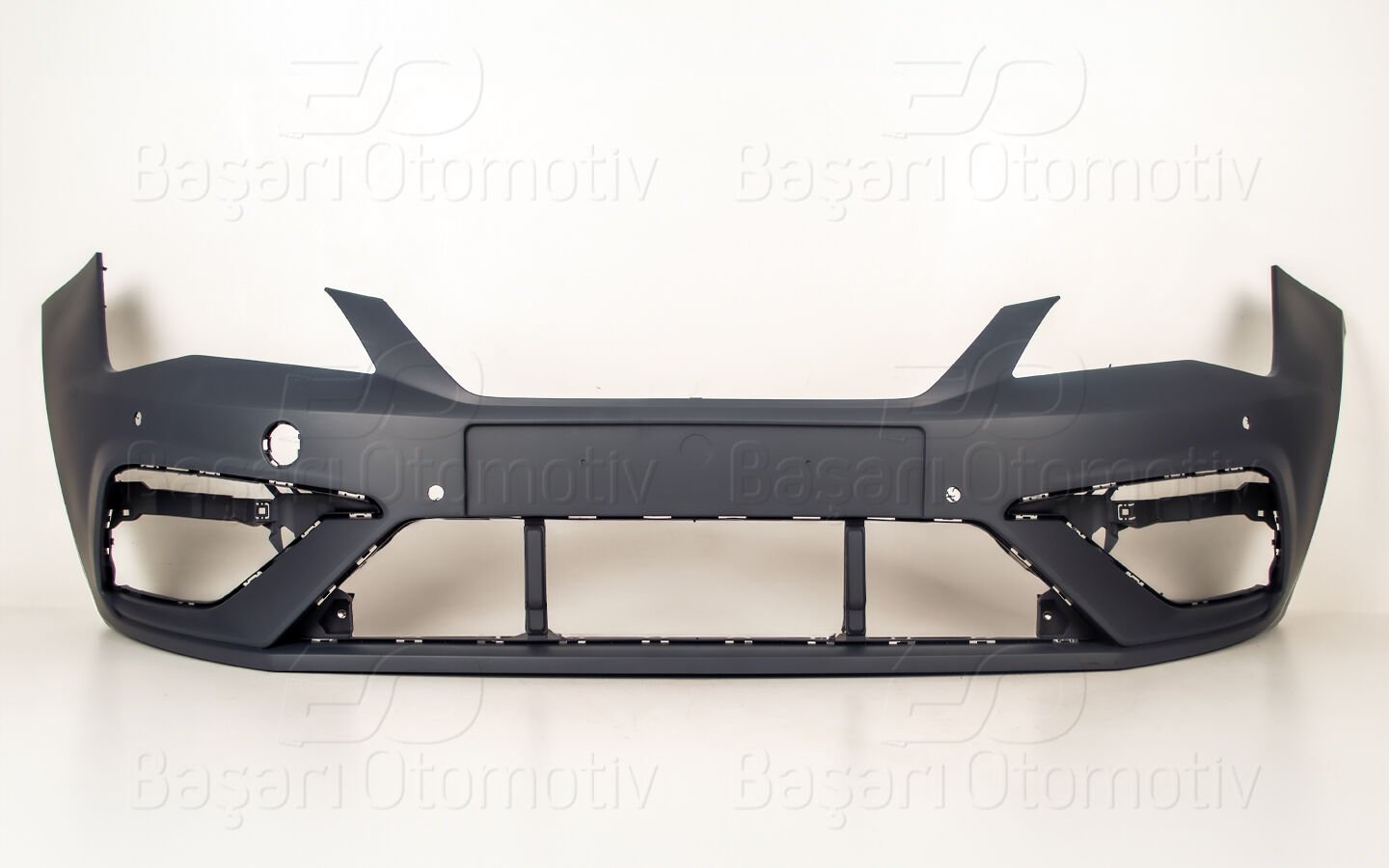 Seat Leon FR 2017-2020 Ön Tampon 4 Sensörlü Far Yıkamasız Astarlı