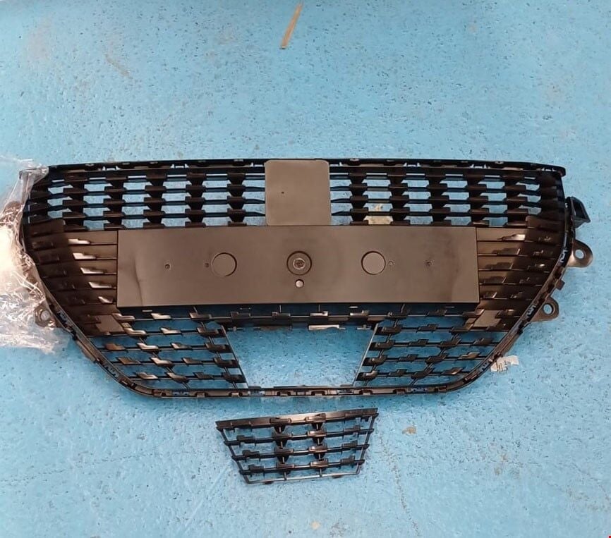 Peugeot 208 2020 Ön Panjur Komple (Set) Siyah