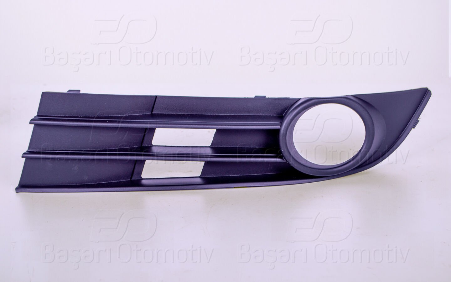 Volkswagen Touran 2004-2011 Sol Tampon Izgarası Sisli