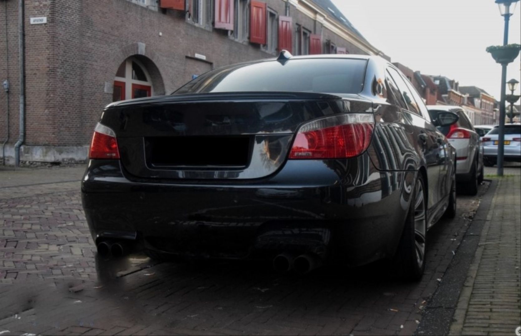 Bmw 5 Serisi E60 2005-2010 Uyumlu M5 Görünüm Bagaj Spoiler / Pıano Black ( Parlak Siyah )