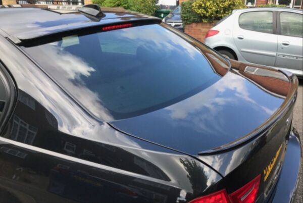 BMW 3 Serisi E90 2005-2012 Uyumlu Cam Üstü Spoiler