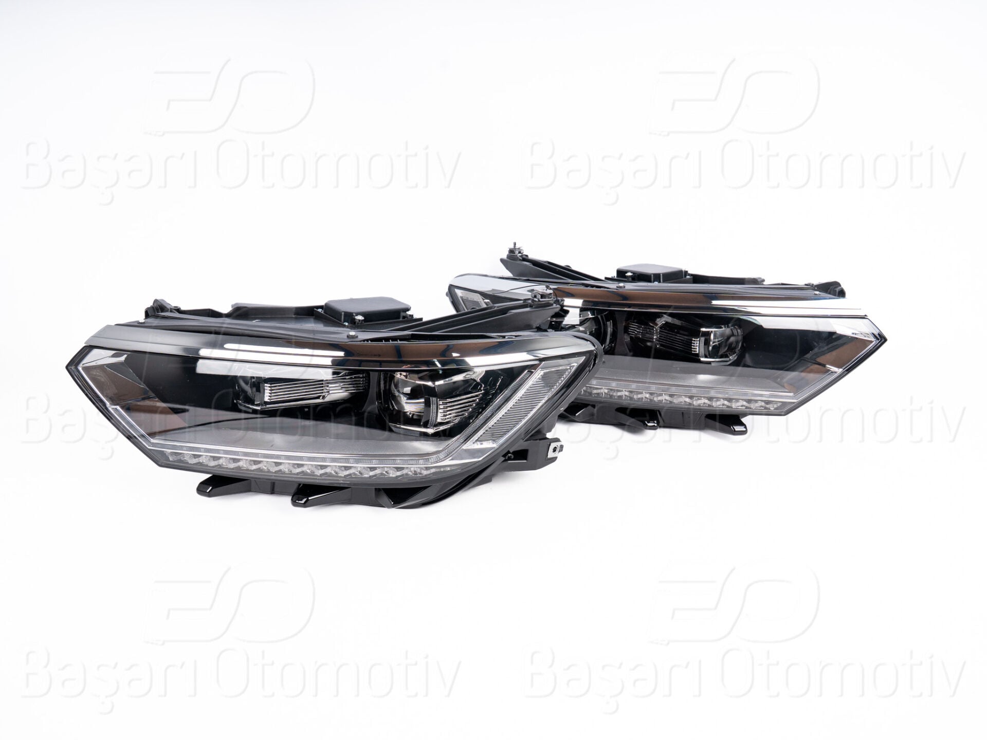 Volkswagen Passat B8 2014-2018 Far Seti Sol Sağ (Çift Lens Gündüz LED, Full LED)