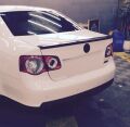 Volkswagen Jetta 2006-2012 Uyumlu Yedek Parça Spoiler- Piano Black