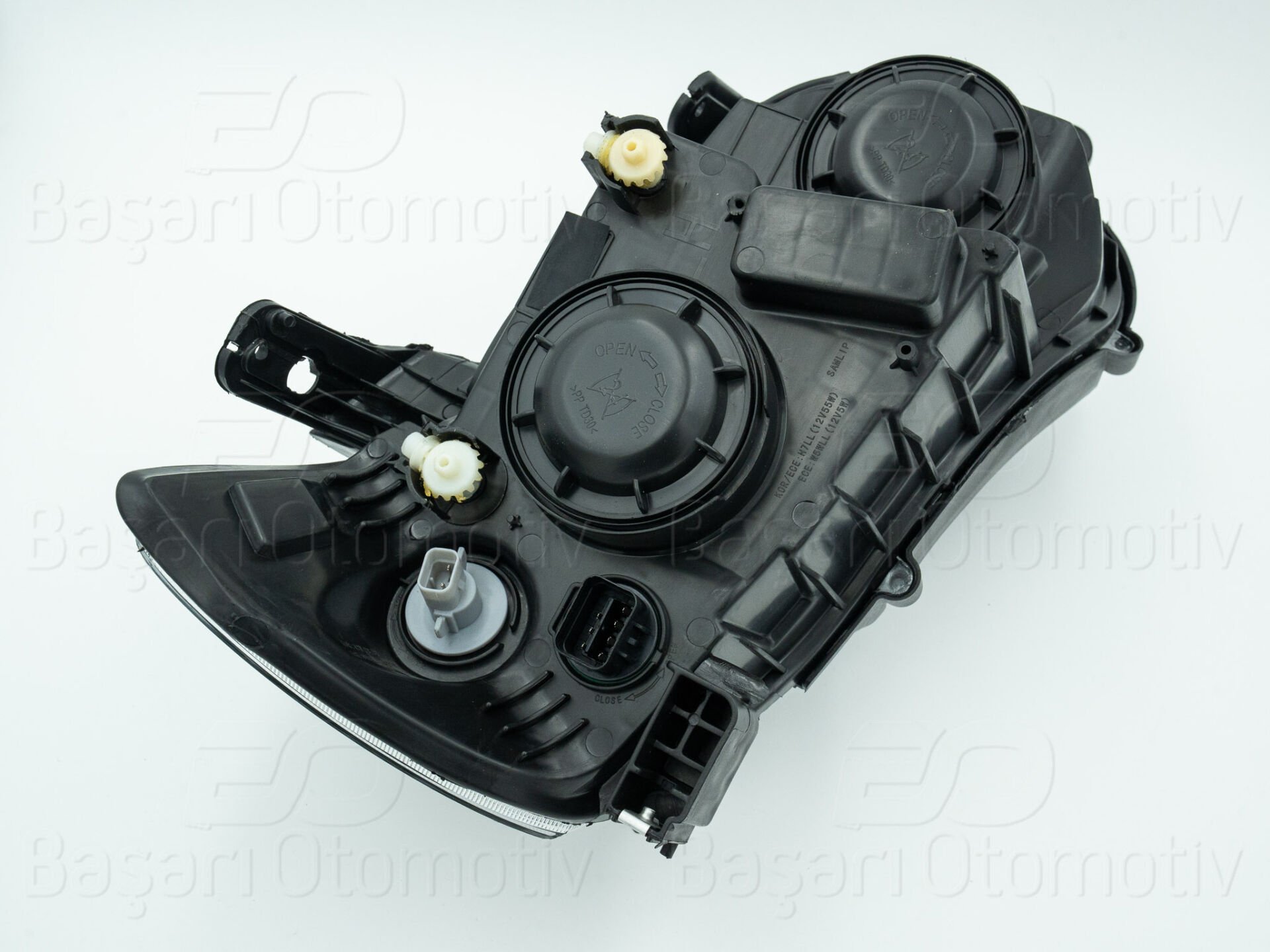 Chevrolet Aveo T300 2012 Sonrası Far Sol Krom Motorlu