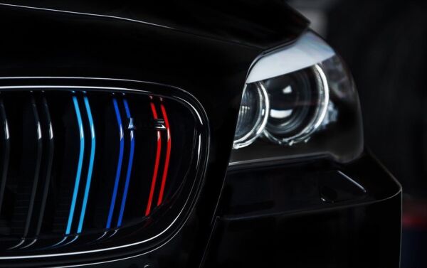 BMW 5 Serisi F10 2011-2018 M5 Görünüm Çift Çizgi Böbrek Panjur (M Renk)