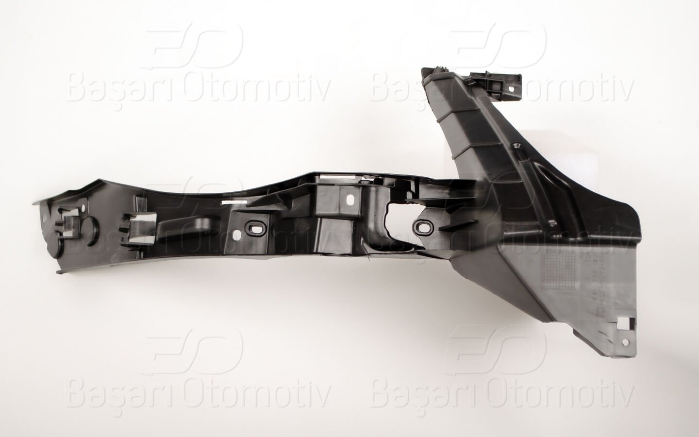 Volkswagen Touareg 2007-2010 Ön Sağ Tampon Braketi