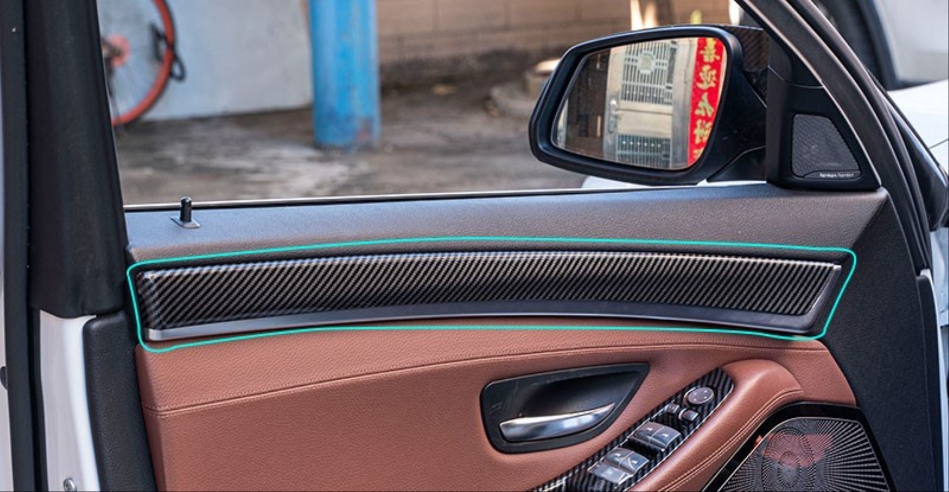 BMW 5 Serisi F10 İç Kapı Çıtası Kaplama Karbon