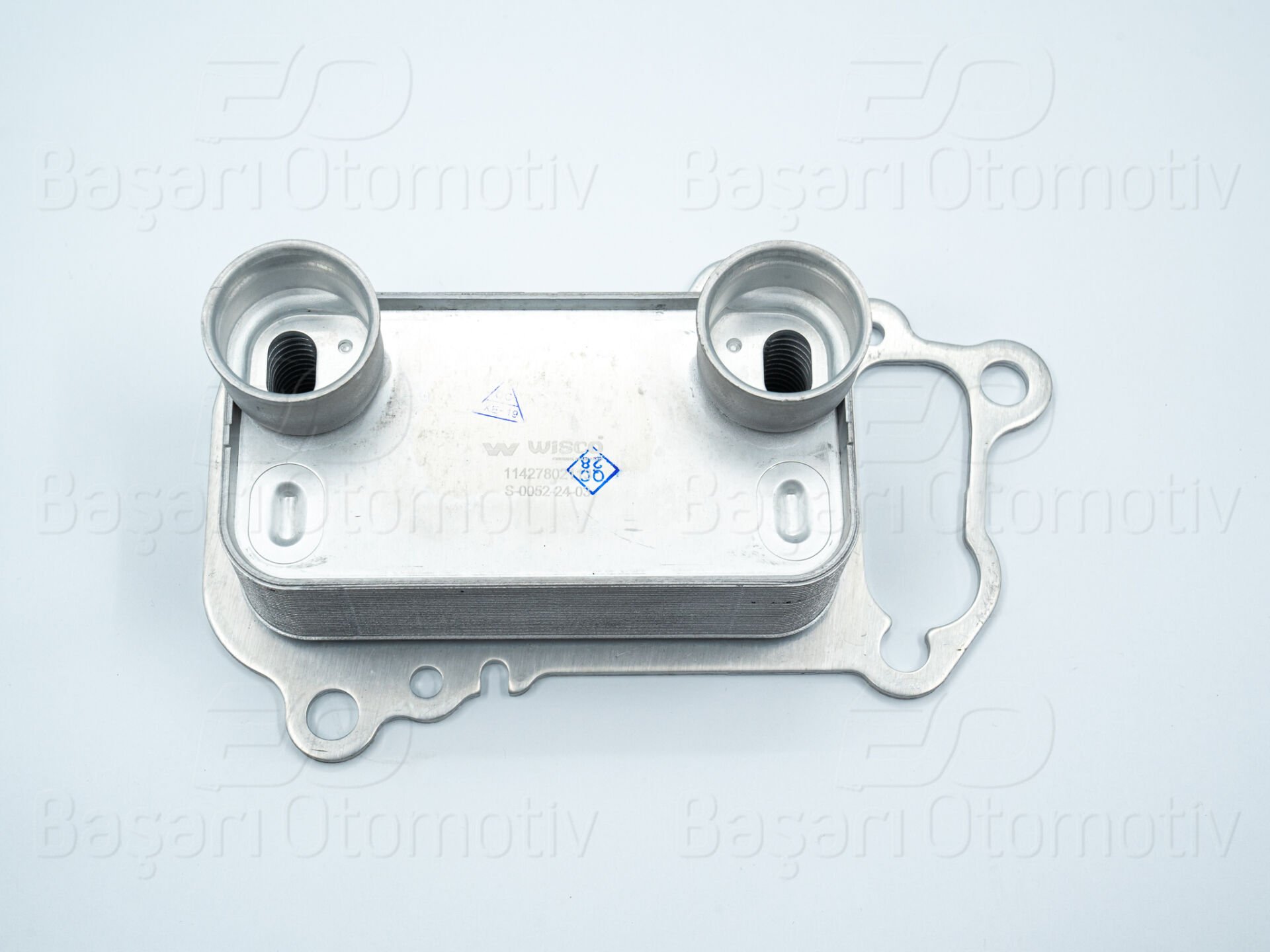 BMW 1 Serisi E81, 3 Serisi, X1, X3 2007 ve Sonrası Uyumlu Kütüklü Olmayan Tek Yağ Soğutucusu