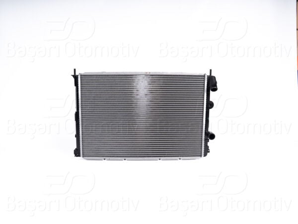 Renault Megane 1995-2002 Su Radyatörü (585x397x32 mm)