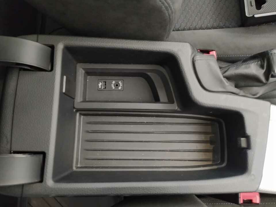 Bmw 1 Serisi F20 2012 - 2017 / 2 Serisi Coupe 2014 - 2017 Uyumlu Orta Konsol Kutusu