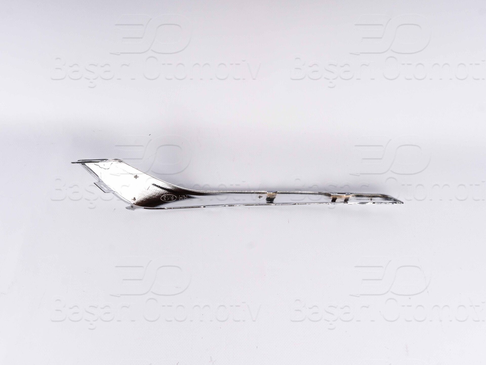 Opel Insignia B 2018-2020 Uyumlu Sağ Nikelajlı Tampon Izgarası Çıtası