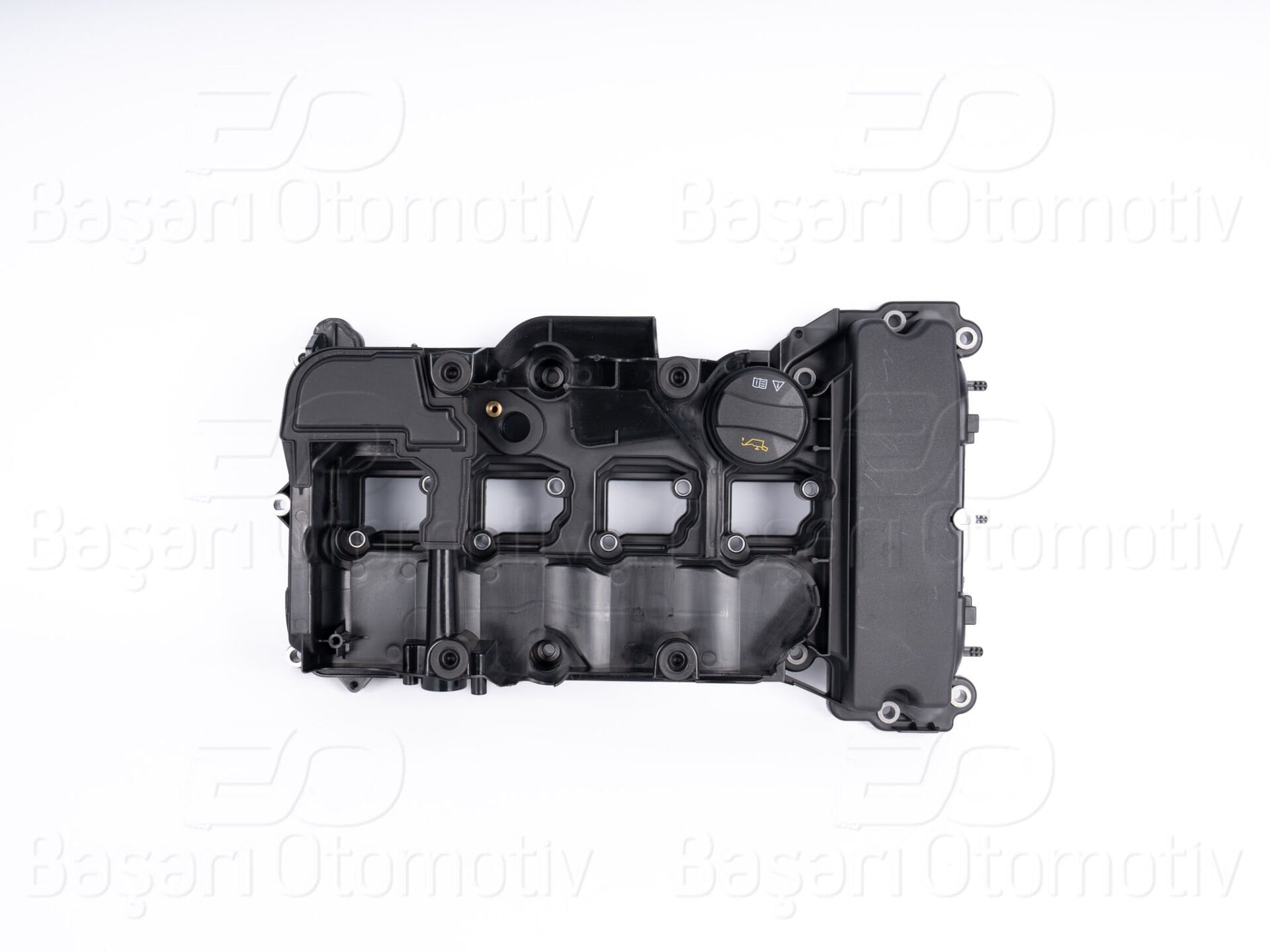 Mercedes-Benz C Serisi (W204) C180 2007-2014 Kulbütör Kapağı Plastik (Contalı)