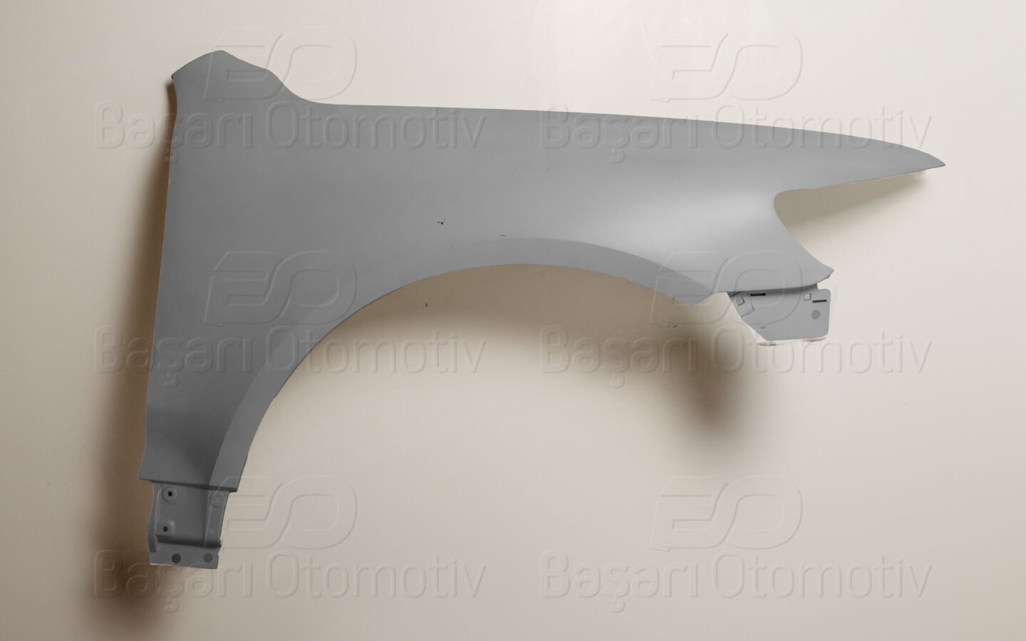 Volkswagen Touareg 2007-2010 Sağ Ön Çamurluk Taiwan