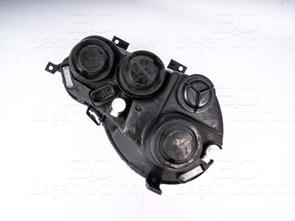 Volkswagen Polo 2002-2005 Sol Motorlu Far