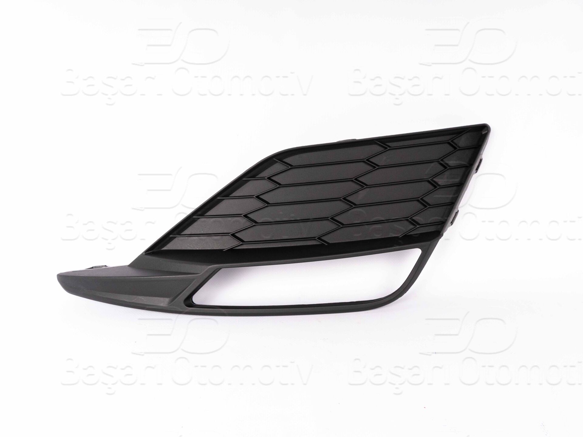Seat Leon FR (5F1) 2017-2020 Ön Sağ Tampon Izgarası