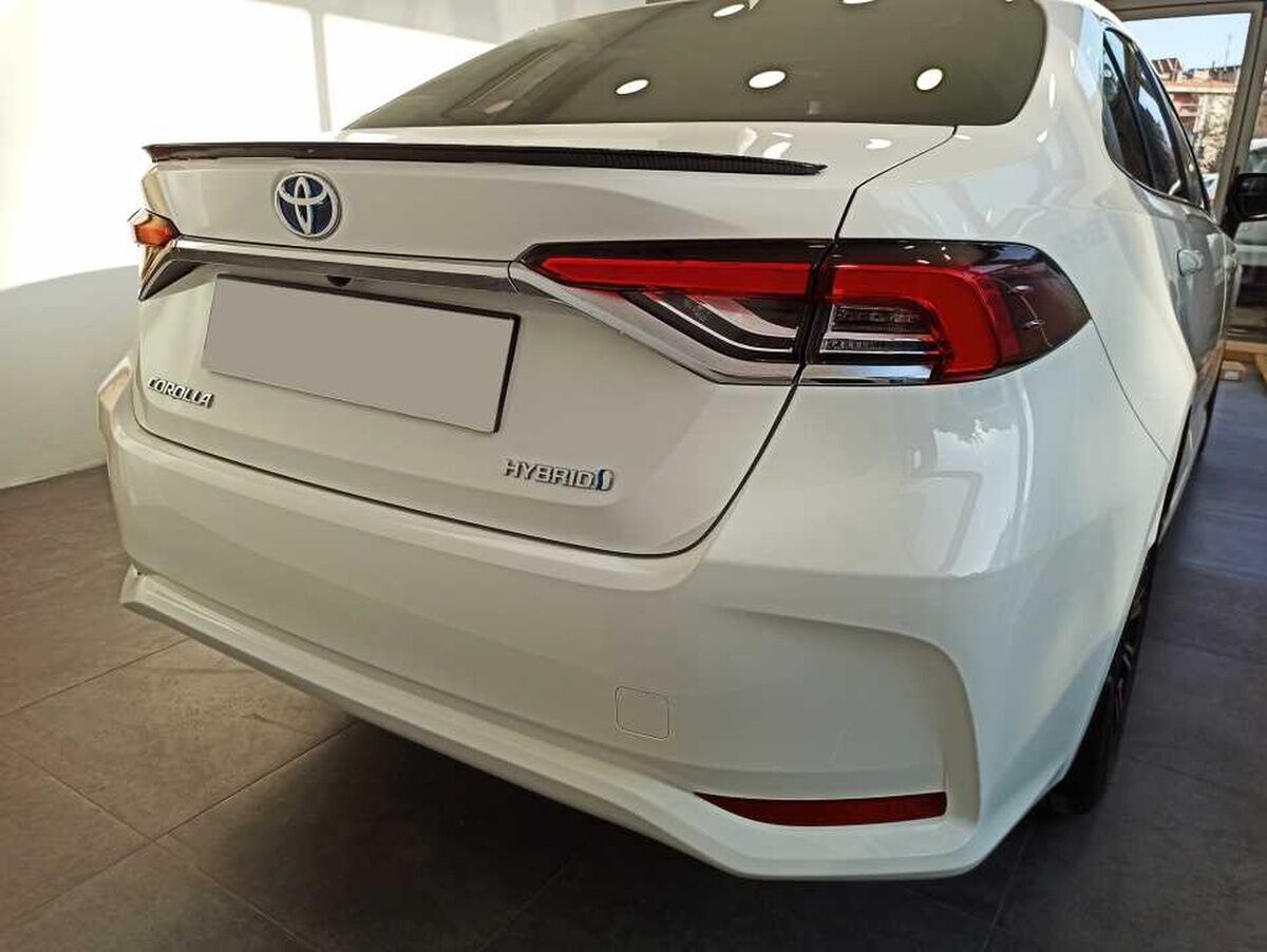 Toyota Corolla 2019+ Uyumlu Yedek Parça Spoiler Karbon