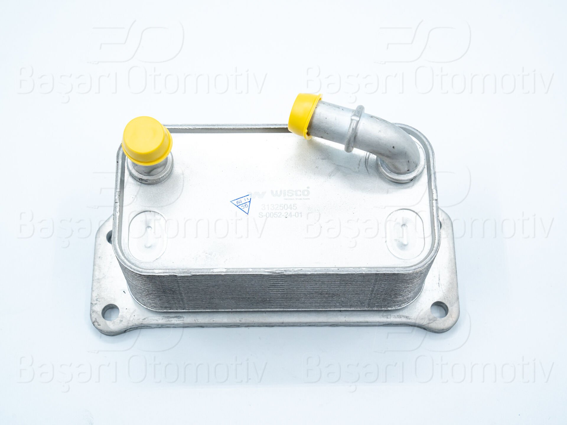 Volvo C30 C70 S40 S60 S80 2006 ve Sonrası Uyumlu Tekli Yağ Soğutucusu