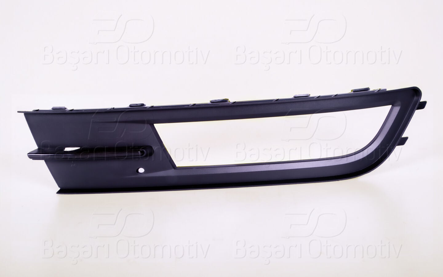 Volkswagen Passat B8 2014 Sonrası Tampon Izgarası Sağ Sisli Nikelajsiz (3G08536669B9)