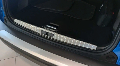 Peugeot 2008 Bagaj Eşik Koruma - Krom