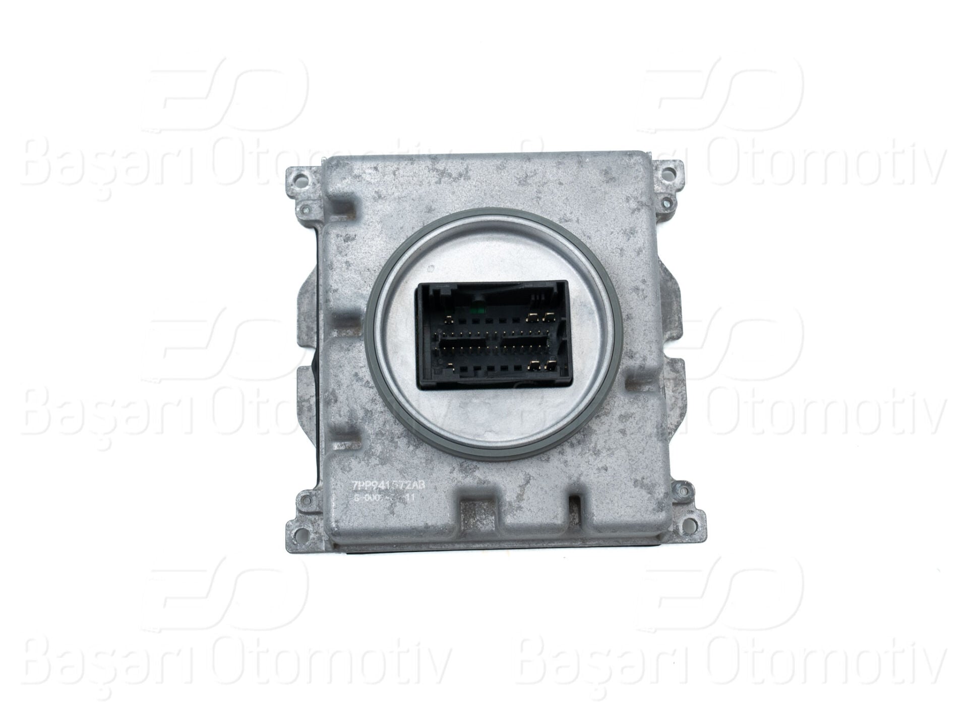 Volkswagen Passat B8 2015-2019 Arteon 2017-2020 Tiguan 2016-2020 Audi A3 2016-2019 A4 2015-2019 A5 2016-2020 Q2 2016-2020 Q3 2015-2018 Q5 2017-2020 Q7 2015-2020 LED Far Beyni Sol/Sağ Orijinal Yenilenmiş