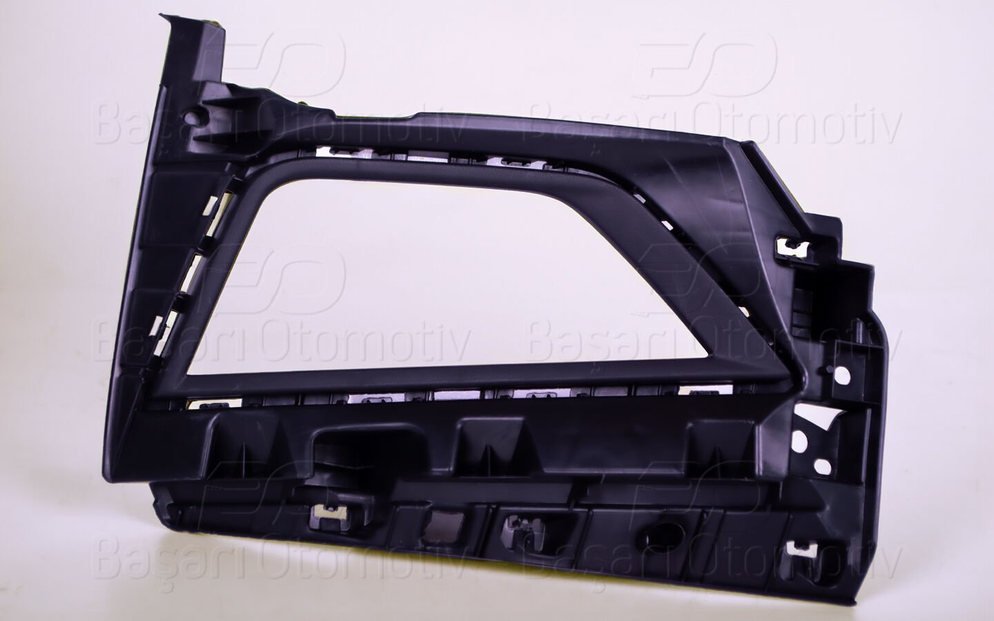 Volkswagen Polo 2018-2021 Sağ Tampon Izgarası