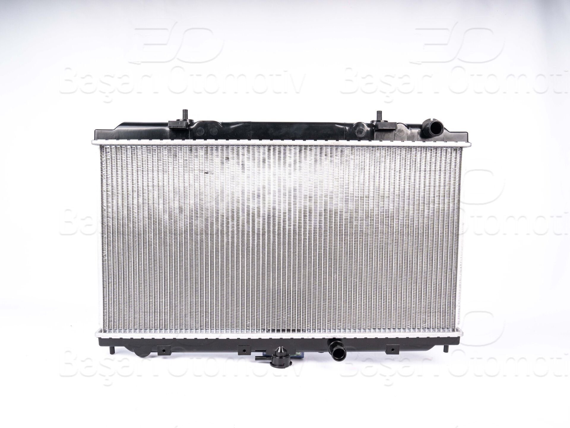 Nissan Primera P12 Almera 1.5 1.8 16V Su Radyatörü