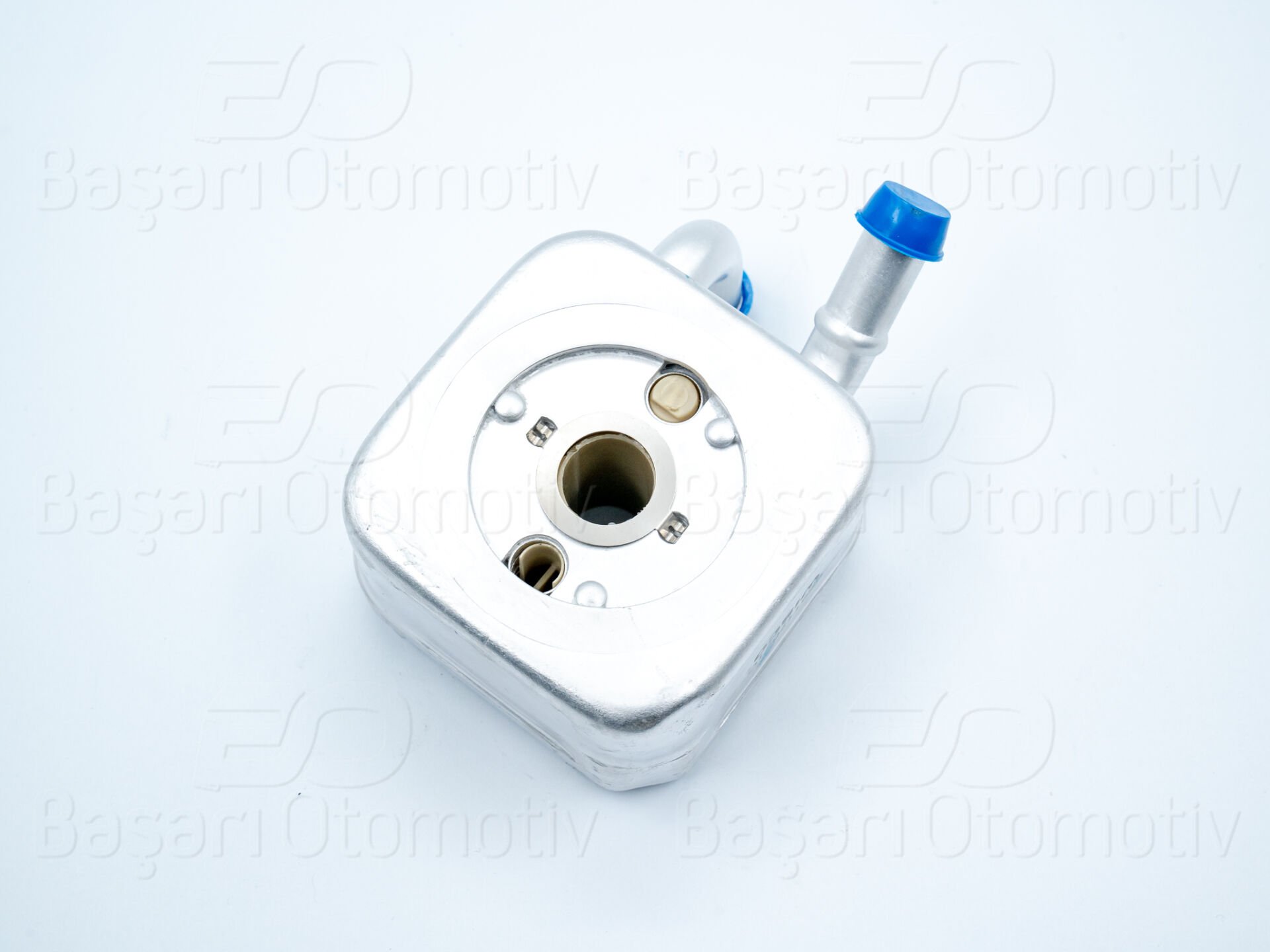 Audi A4 A6 Volkswagen Passat 2.5 TDI Quattro Yağ Soğutucusu