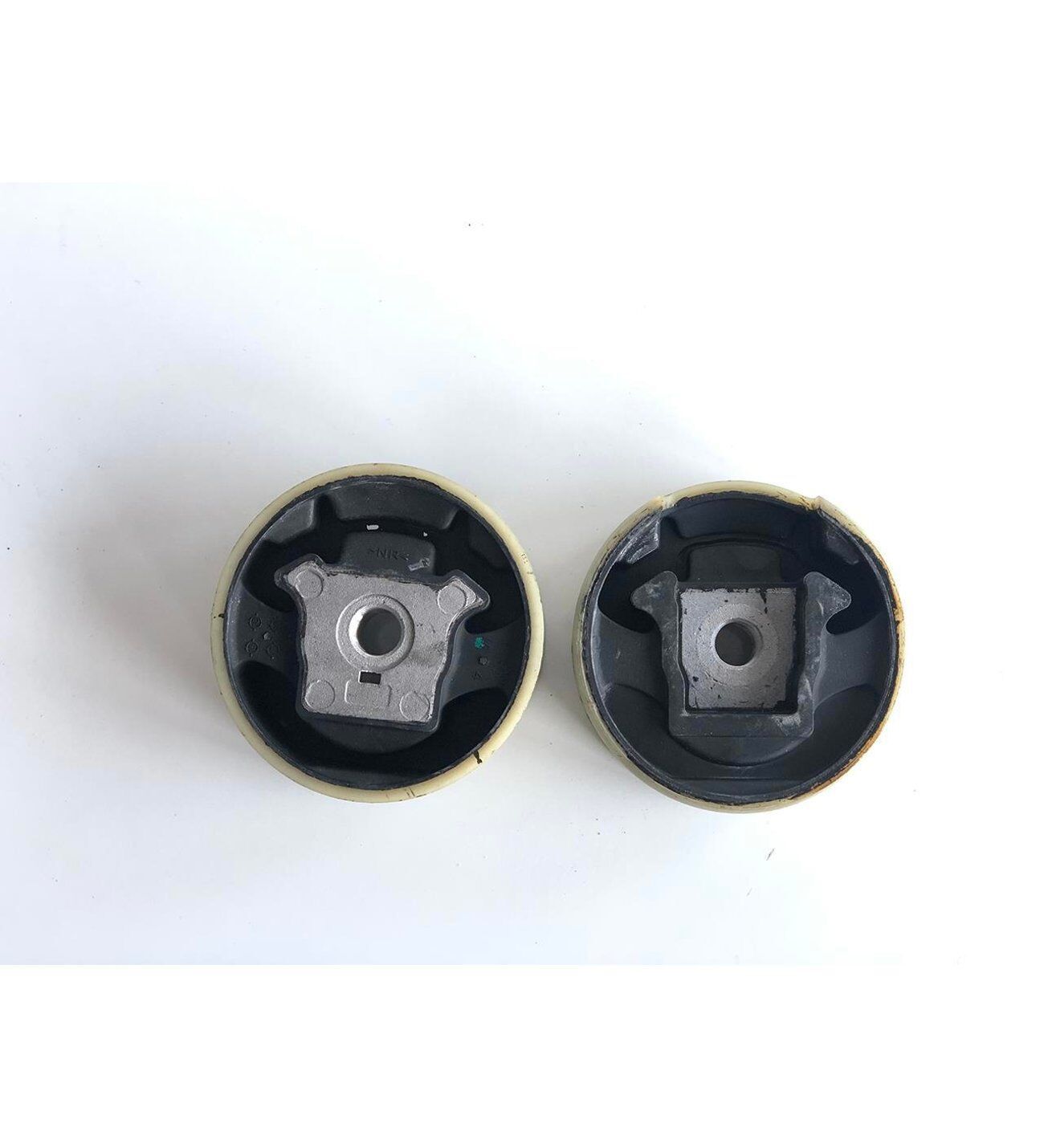 Volkswagen Caddy Golf 5 6 Jetta Passat A3 Leon 2004 Sonrası Üst Travers Takozu