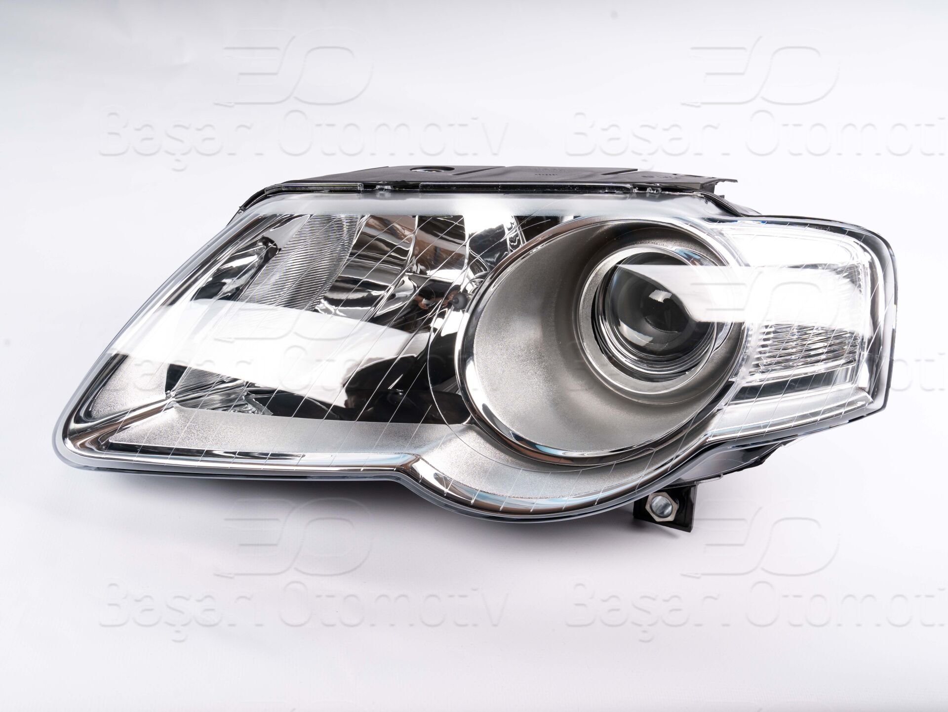 Volkswagen Passat B6 2005 ve Sonrası Sol Halojen Far